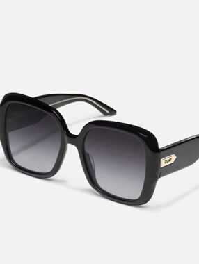 Quay Australia Full Glam Oversized Square Sunglasses- Black Frame/Smoke Lens